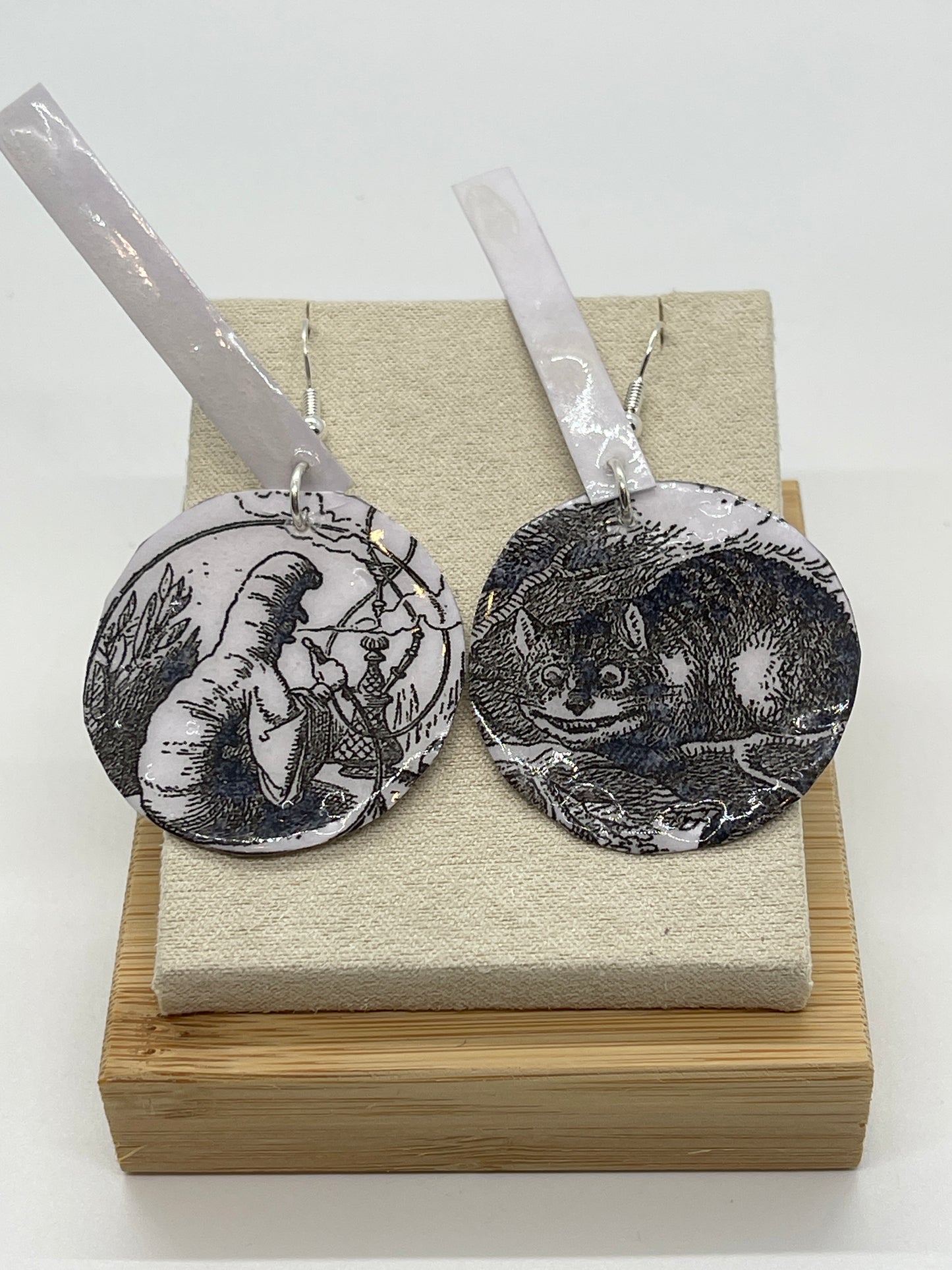 Literary Earrings: Alice in Wonderland